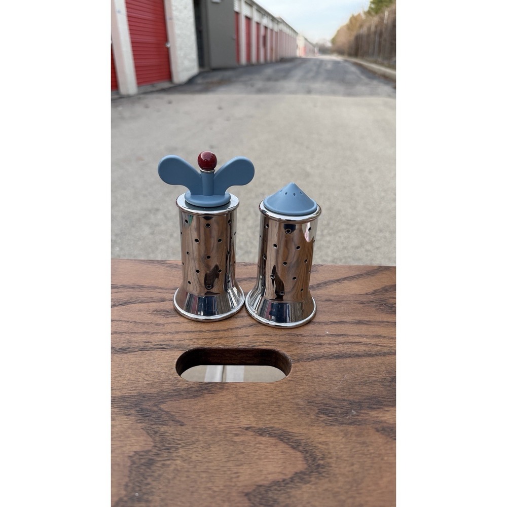 Alessi Salt Pepper Shaker Set Blue Tops INOX 18/10 Italy Stainless Steel - Picture 6 of 8